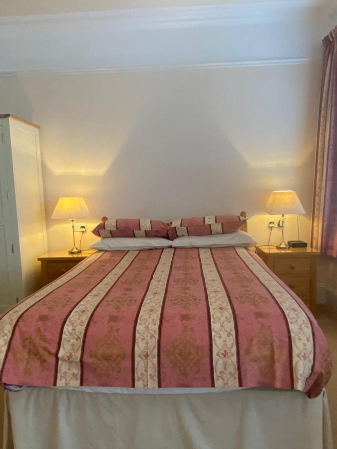 Landguard Lodge Guest House Shipley  外观 照片